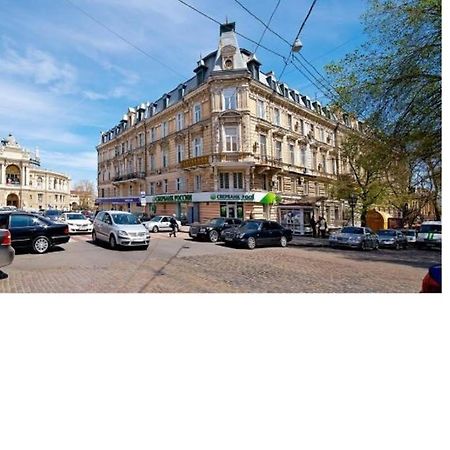 Center, Apartment On Deribasovskaya 10 오데사 외부 사진