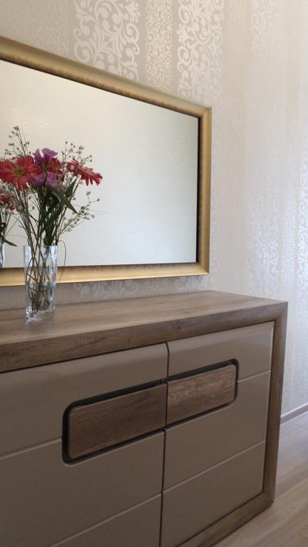 Center, Apartment On Deribasovskaya 10 오데사 외부 사진