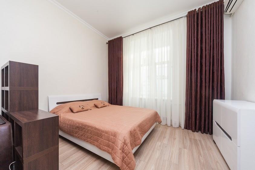 Center, Apartment On Deribasovskaya 10 오데사 외부 사진