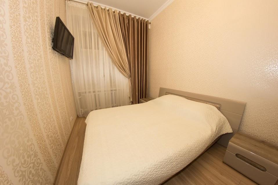 Center, Apartment On Deribasovskaya 10 오데사 외부 사진